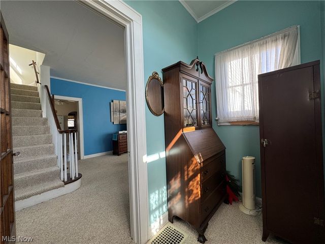 211 E Main Street, St Clairsville, OH 43950