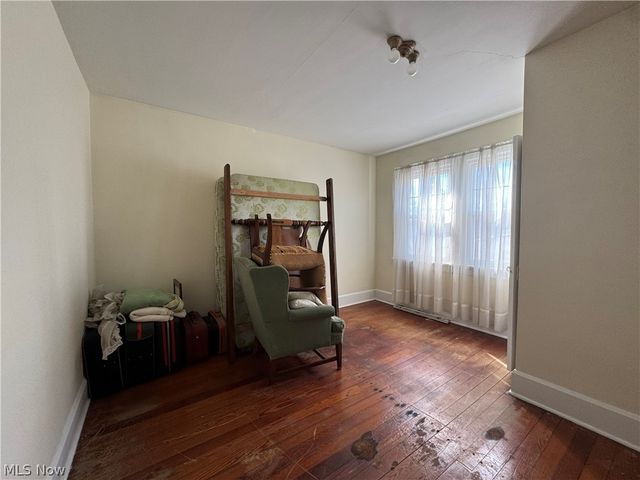 211 E Main Street, St Clairsville, OH 43950