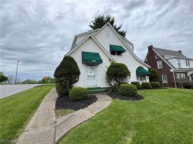 211 E Main Street, St Clairsville, OH 43950