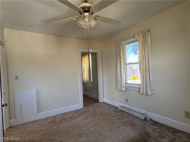 211 E Main Street, St Clairsville, OH 43950