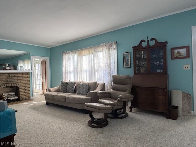 211 E Main Street, St Clairsville, OH 43950
