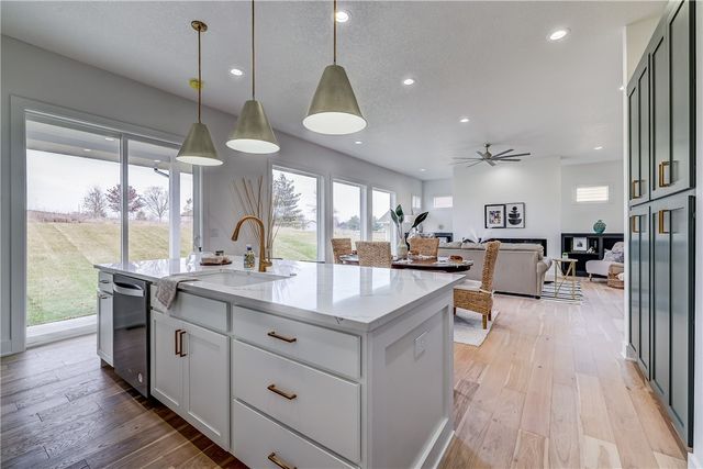 2925 NE Brentwood Circle, Grimes, IA 50111