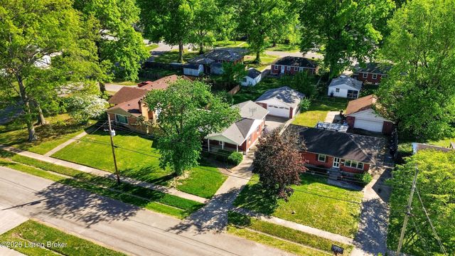 6137 Middlerose Cir, Louisville, KY 40272