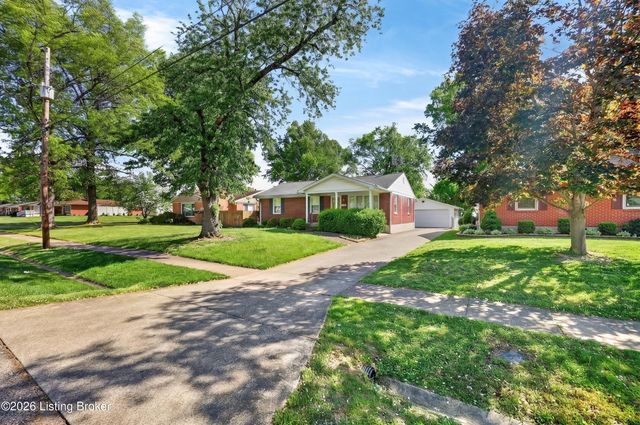 6137 Middlerose Cir, Louisville, KY 40272
