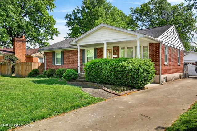 6137 Middlerose Cir, Louisville, KY 40272