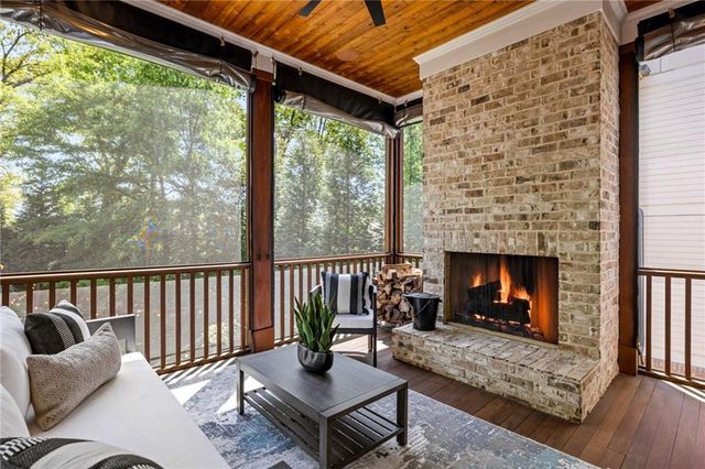 2623 Green Meadows Lane NE, Brookhaven, GA 30319