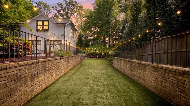 2623 Green Meadows Lane NE, Brookhaven, GA 30319