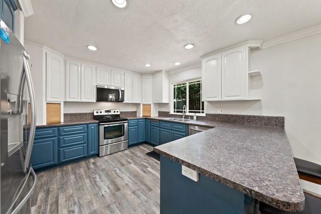 9932 Fairway Drive, Kelseyville, CA 95451