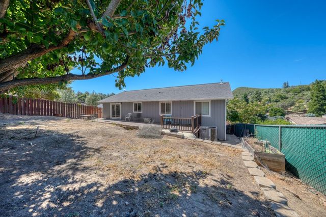 9932 Fairway Drive, Kelseyville, CA 95451