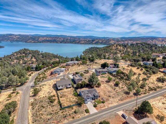 9932 Fairway Drive, Kelseyville, CA 95451