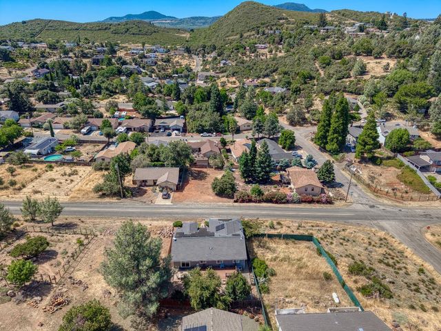 9932 Fairway Drive, Kelseyville, CA 95451