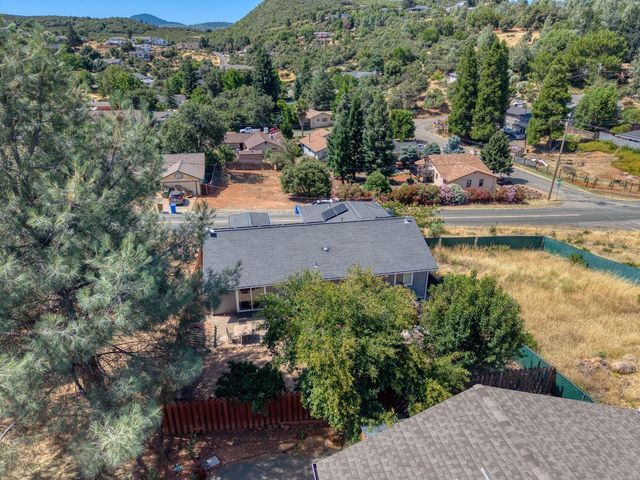 9932 Fairway Drive, Kelseyville, CA 95451