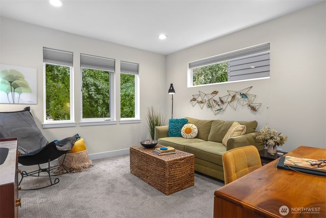 5513 B 6th Avenue NW, Seattle, WA 98107