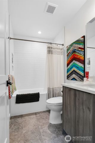 5513 B 6th Avenue NW, Seattle, WA 98107