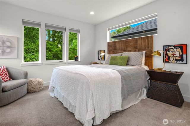5513 B 6th Avenue NW, Seattle, WA 98107