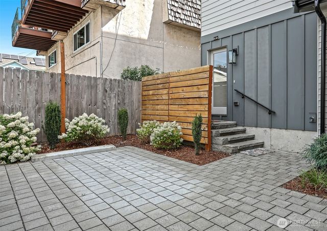 5513 B 6th Avenue NW, Seattle, WA 98107