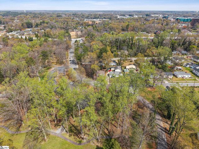 173 S Cleveland Park Drive, Spartanburg, SC 29303