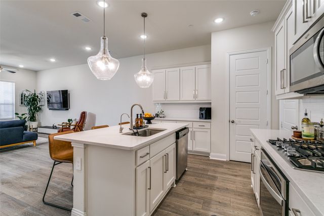 12966 Wymeth Drive, Farmers Branch, TX 75234