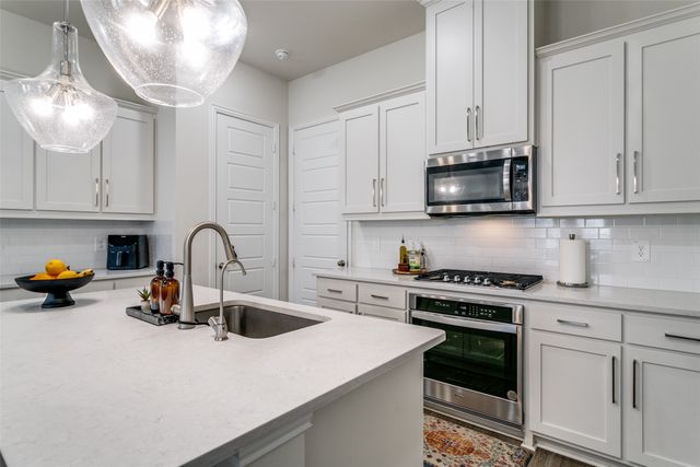 12966 Wymeth Drive, Farmers Branch, TX 75234