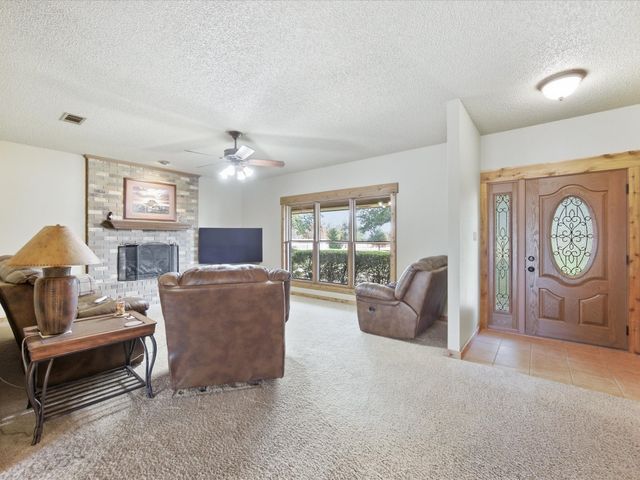 4 Sunset Lane, Fort Worth, TX 76108