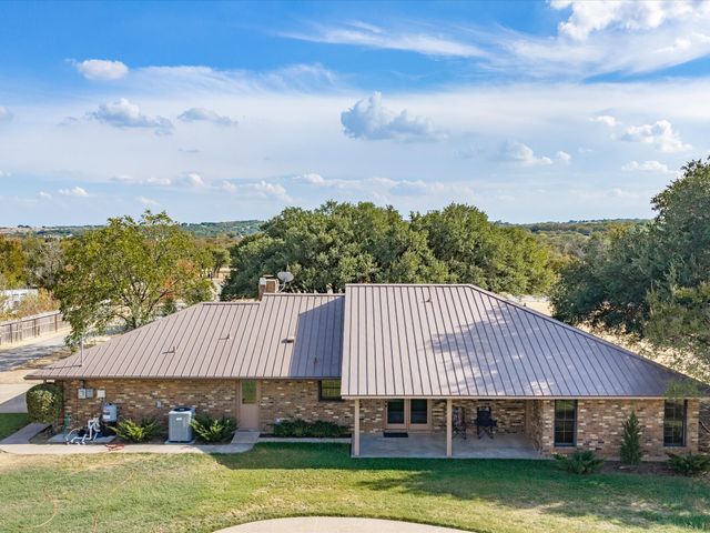 4 Sunset Lane, Fort Worth, TX 76108