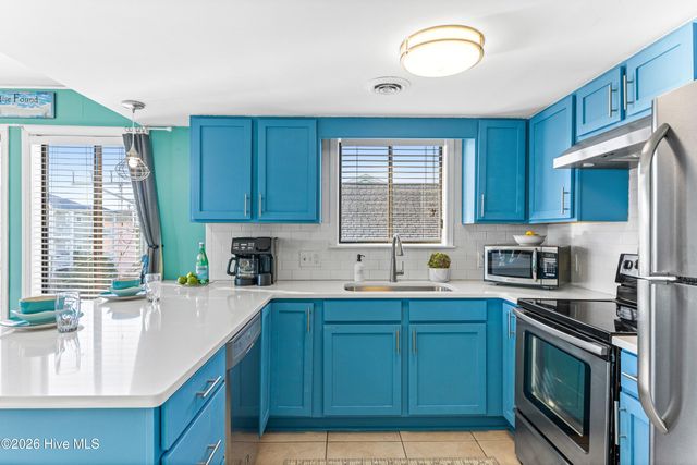 1609 Carolina Beach Avenue N Unit 5, Carolina Beach, NC 28428