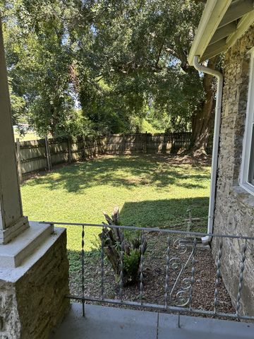 3023 Lyndale Dr, Nashville, TN 37207