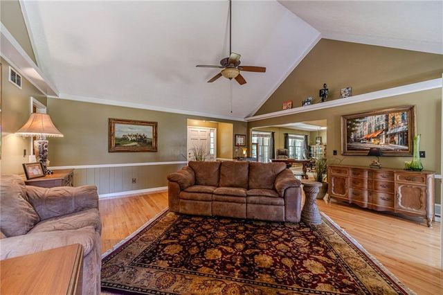 2272 Kimberley Way, Snellville, GA 30078