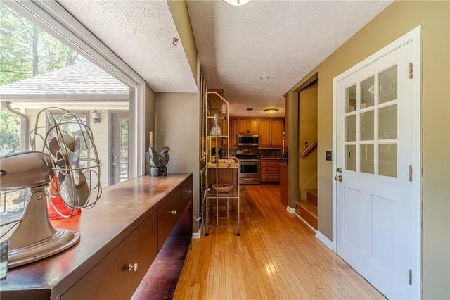 2272 Kimberley Way, Snellville, GA 30078