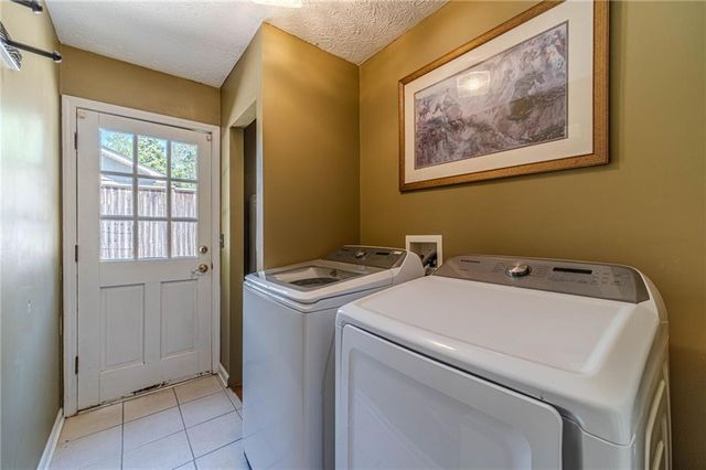 2272 Kimberley Way, Snellville, GA 30078