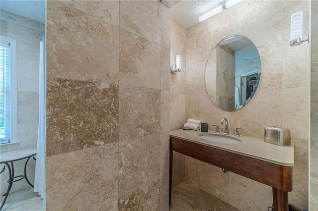 2272 Kimberley Way, Snellville, GA 30078