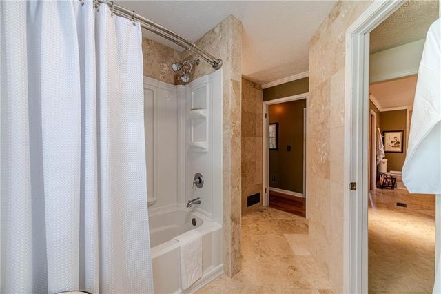 2272 Kimberley Way, Snellville, GA 30078