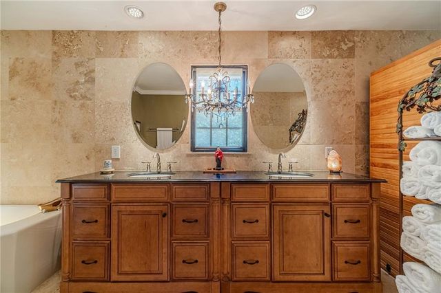 2272 Kimberley Way, Snellville, GA 30078