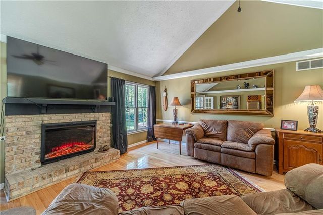 2272 Kimberley Way, Snellville, GA 30078