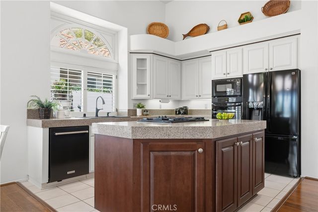 21375 Amora, Mission Viejo, CA 92692