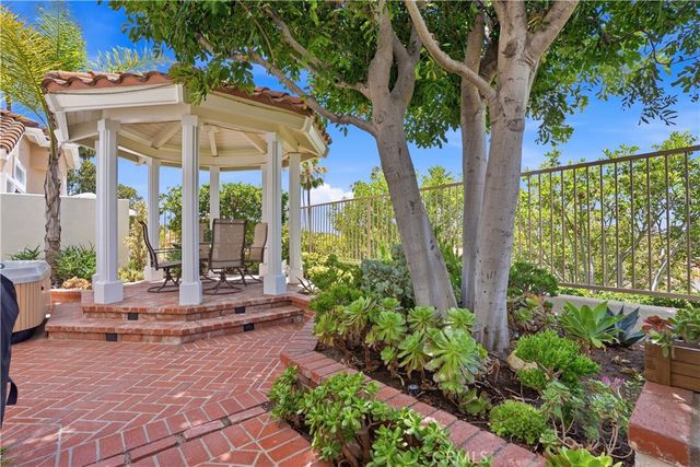 21375 Amora, Mission Viejo, CA 92692