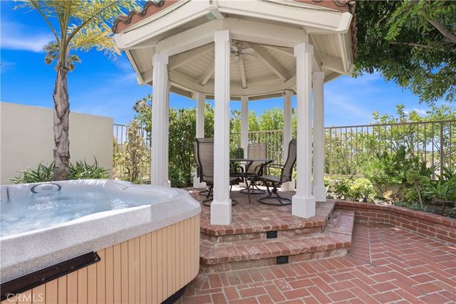 21375 Amora, Mission Viejo, CA 92692