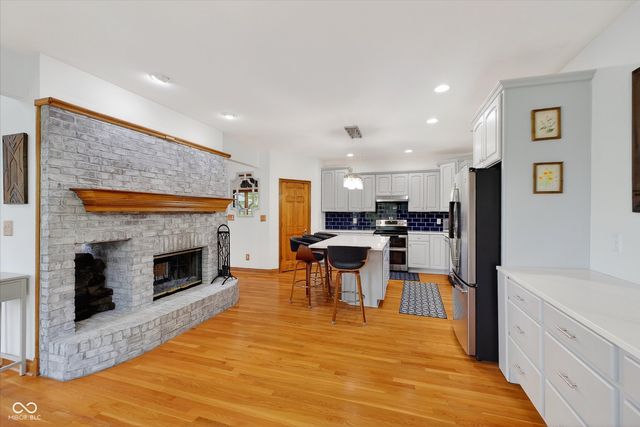 7144 Nile Ridge Court, Indianapolis, IN 46236