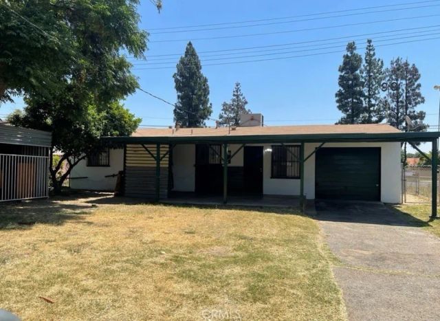 9416 Cedar Avenue, Bloomington, CA 92316