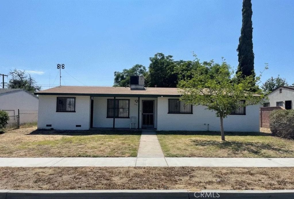 9416 Cedar Avenue, Bloomington, CA 92316