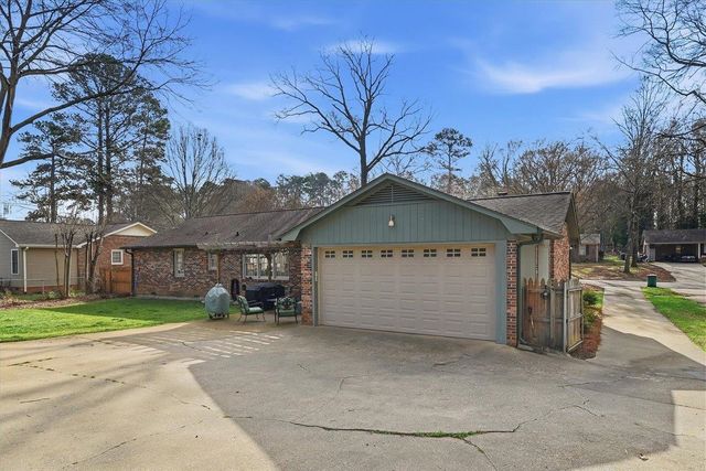 494 Royal Oak Drive, Spartanburg, SC 29302