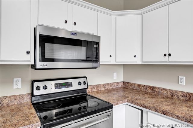 2922 River Heritage Trail, Jeffersonville, IN 47130