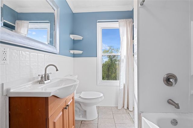 67 Semicir Street, Observatory Hill, PA 15214