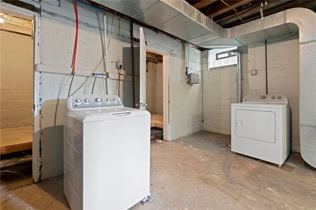 67 Semicir Street, Observatory Hill, PA 15214