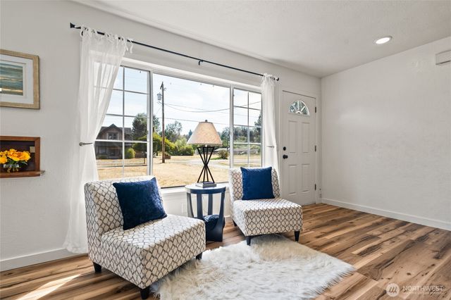 1110 25th Street SE, Puyallup, WA 98372