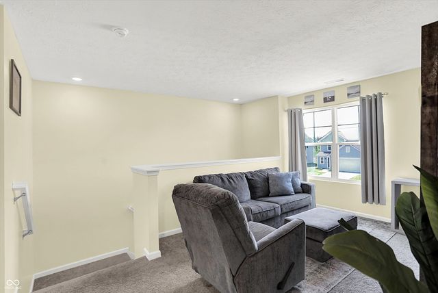 4061 Sedgewick Lane, Columbus, IN 47201