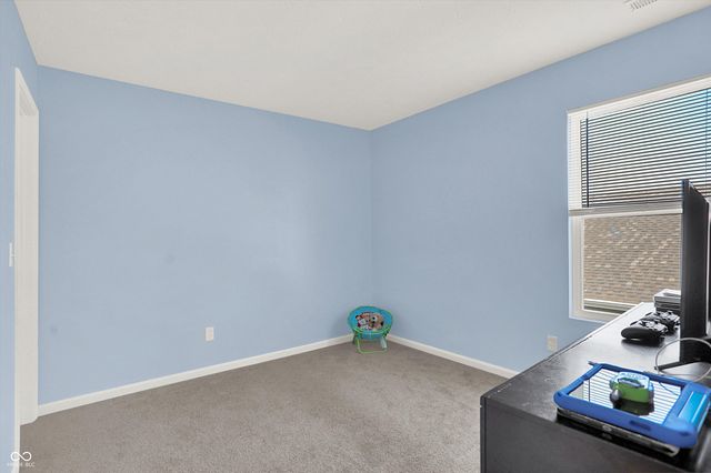 4061 Sedgewick Lane, Columbus, IN 47201