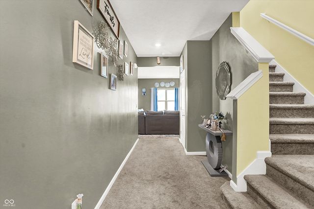 4061 Sedgewick Lane, Columbus, IN 47201