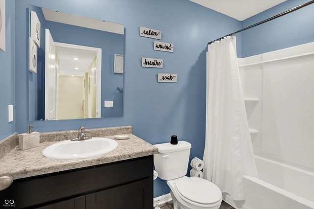 4061 Sedgewick Lane, Columbus, IN 47201