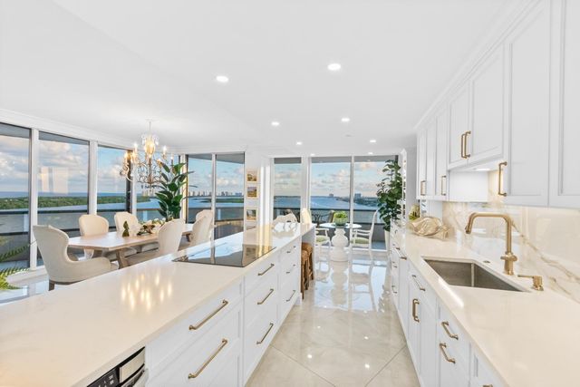 100 Lakeshore Drive 1453, North Palm Beach, FL 33408